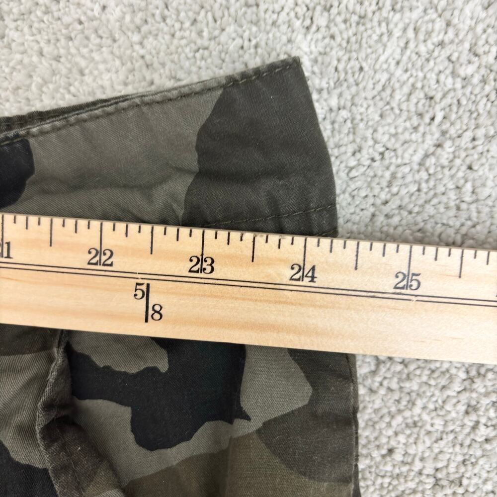 Ecko Unltd Army Green Camo Utility Cargo Shorts Men's Size 48 - Picture 6 of 7
